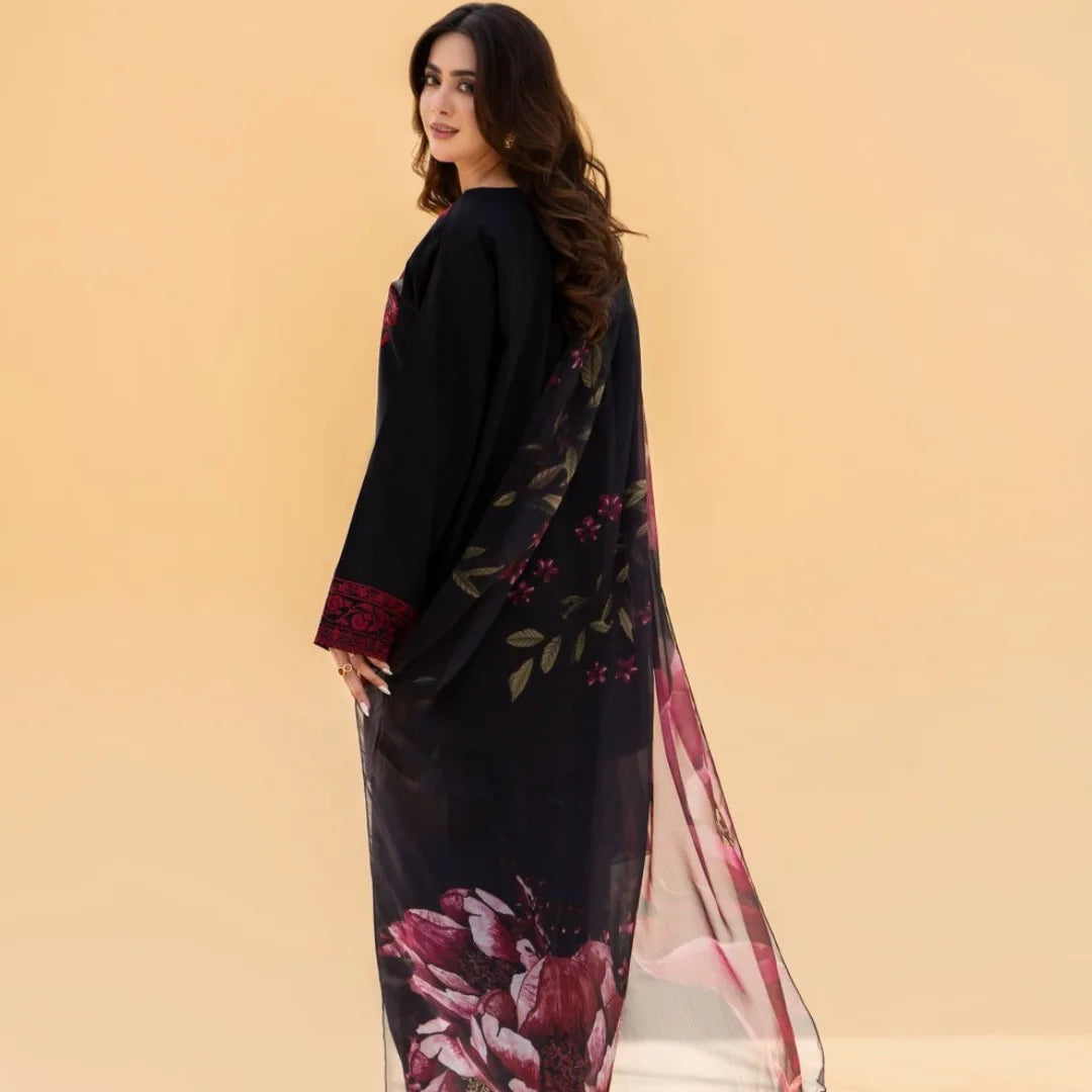 Winter stuff 
Zaroon Embroidery 3 piece