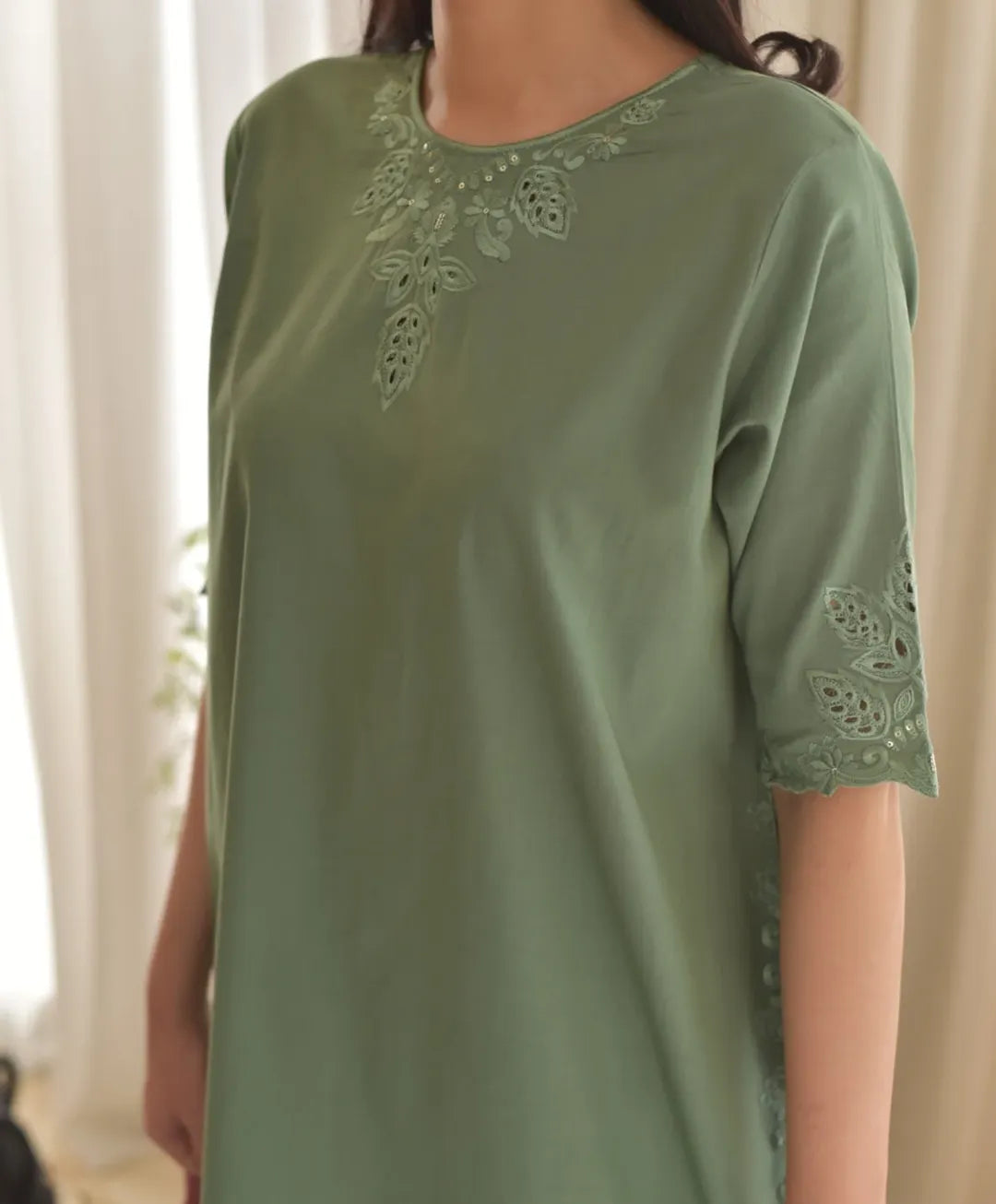 Winter stuff Zola Embroidered 3pc