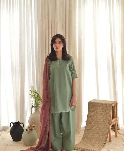 Winter stuff Zola Embroidered 3pc