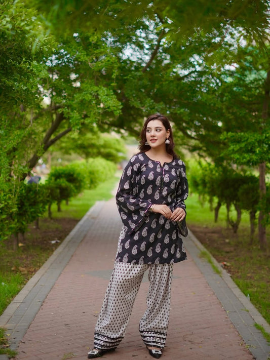 MAHRO 2-PIECE Stitched Dress. (Farshi Shalwar)