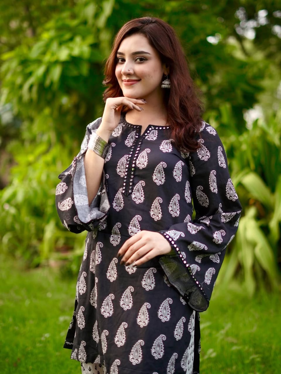 MAHRO 2-PIECE Stitched Dress. (Farshi Shalwar)