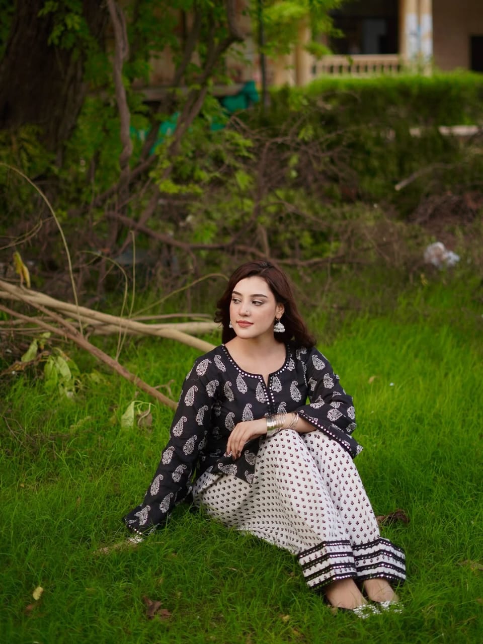 MAHRO 2-PIECE Stitched Dress. (Farshi Shalwar)